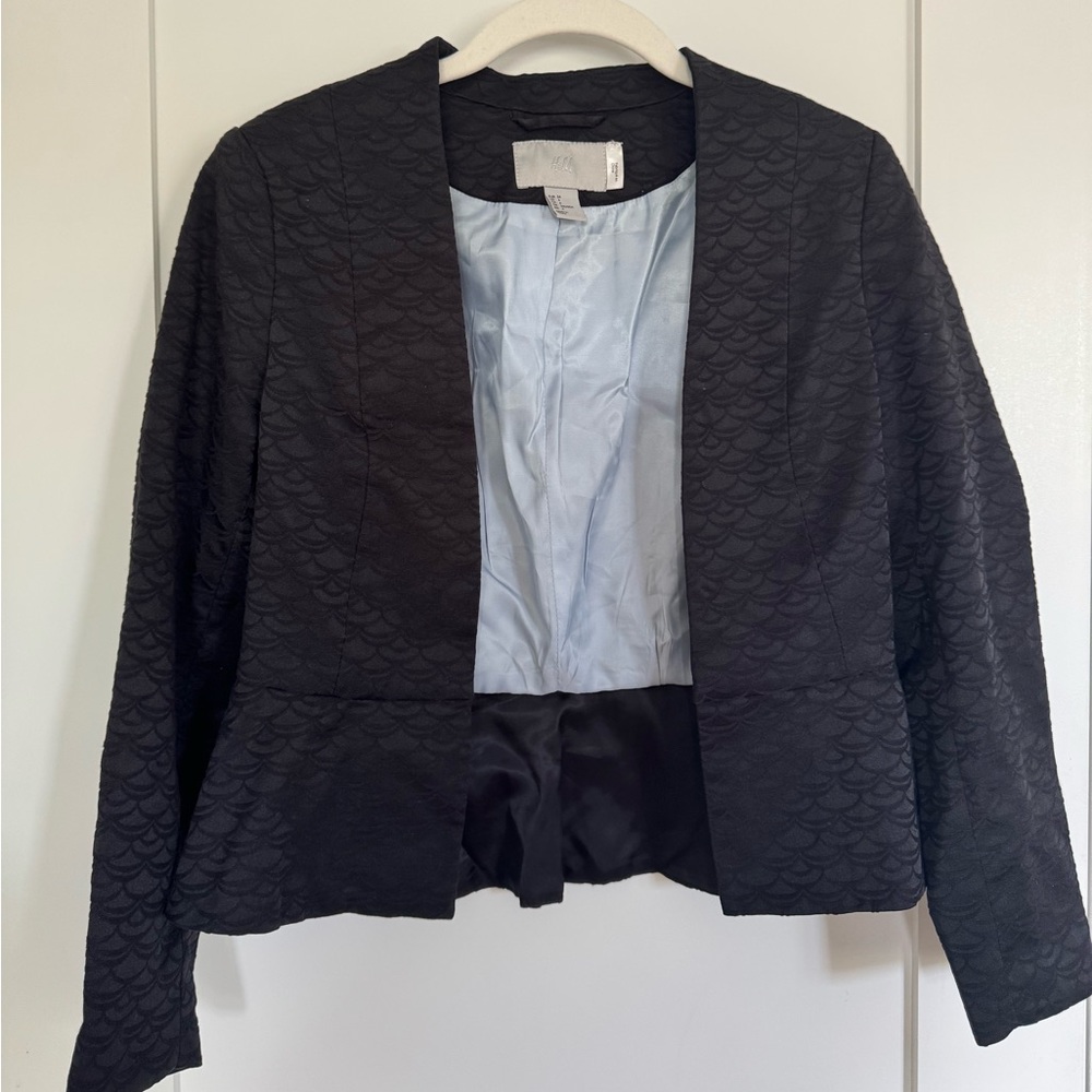 H&M Black Blazer Structured Cropped Design